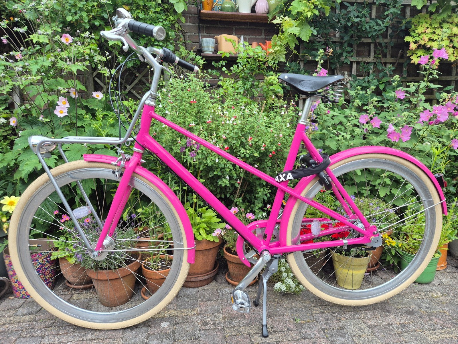 Roze Veloretti Caféracer splinternieuw Limited Edition 55', 53 tot 56 cm, Nieuw, Trommelrem, Ophalen