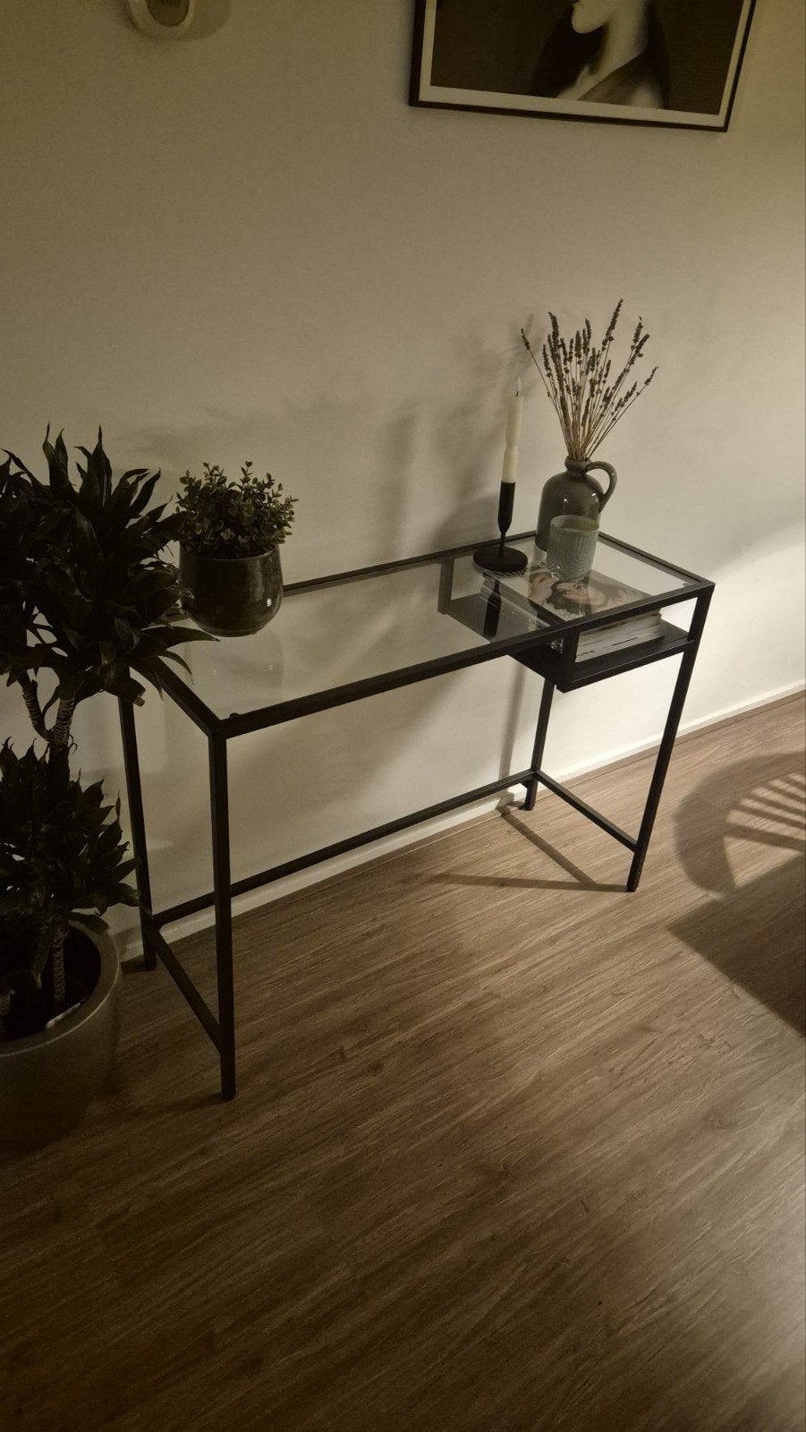 IKEA VITTSJÖ bijzet tafel zwart/glas, Ophalen, Modern, Industrieel, 75 cm of meer, 60 cm of meer