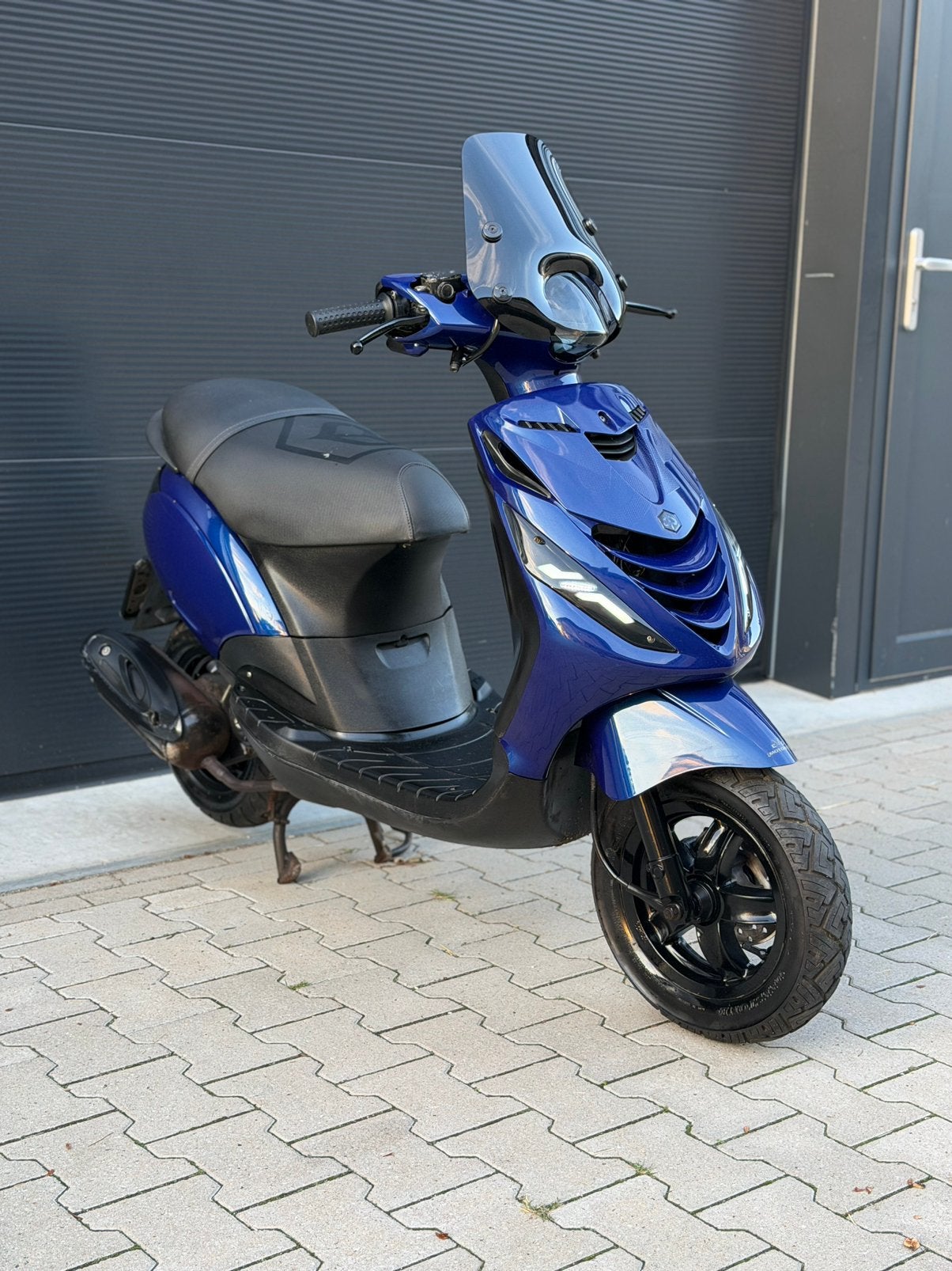 Piaggio zip 50cc 4t 2016 nette staat incl onderhoudsbeurt, Ophalen, Zip, Zo goed als nieuw, Benzine