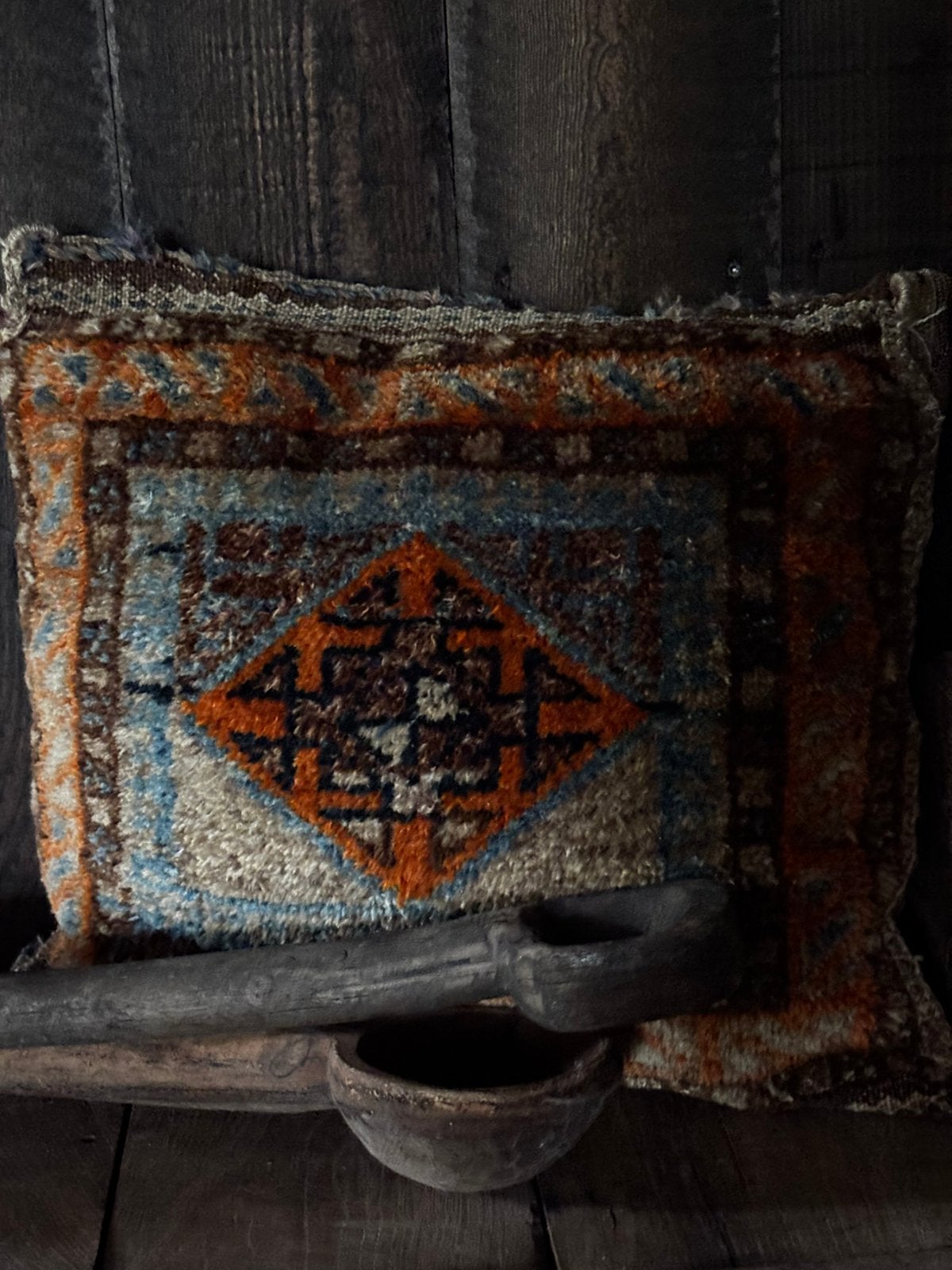 Oud belouth wollen kussen!, Ophalen of Verzenden