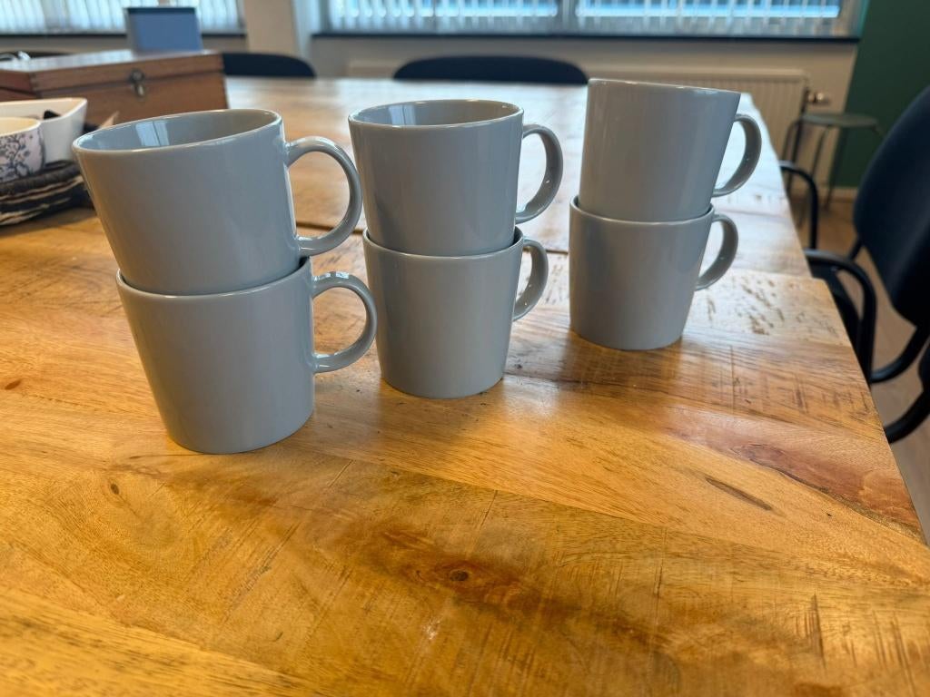 iittala teema mokjes grijs, Ophalen of Verzenden, Zo goed als nieuw, Overige stijlen, Kop(pen) en/of Schotel(s)