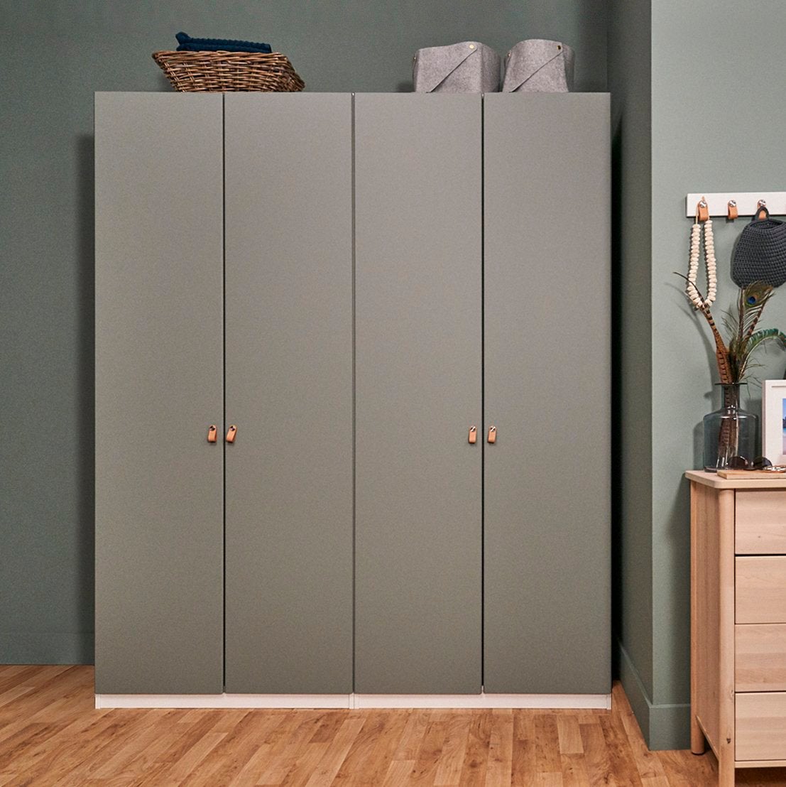 Ikea Pax kast 200 4 drs Vergrijsd groene deuren, 200 cm of meer, Zo goed als nieuw, 200 cm of meer, 50 tot 75 cm