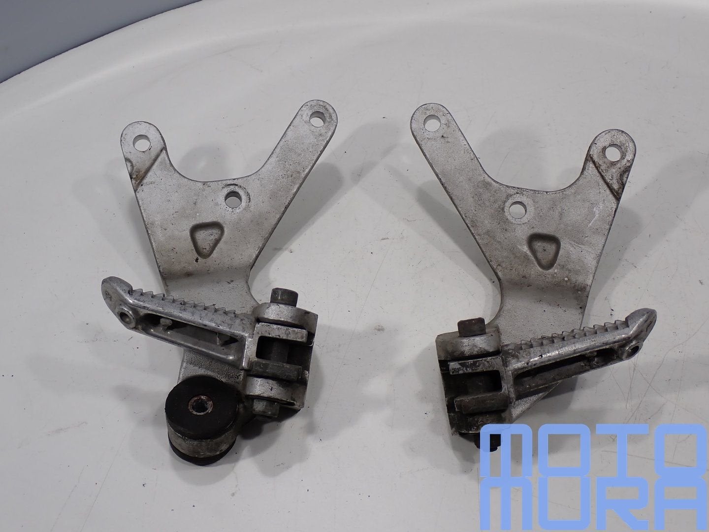 Duo voetsteunen voor de Suzuki GSX-R 750 W 1992 - 1995 duost, Gebruikt, -, -, Ophalen of Verzenden