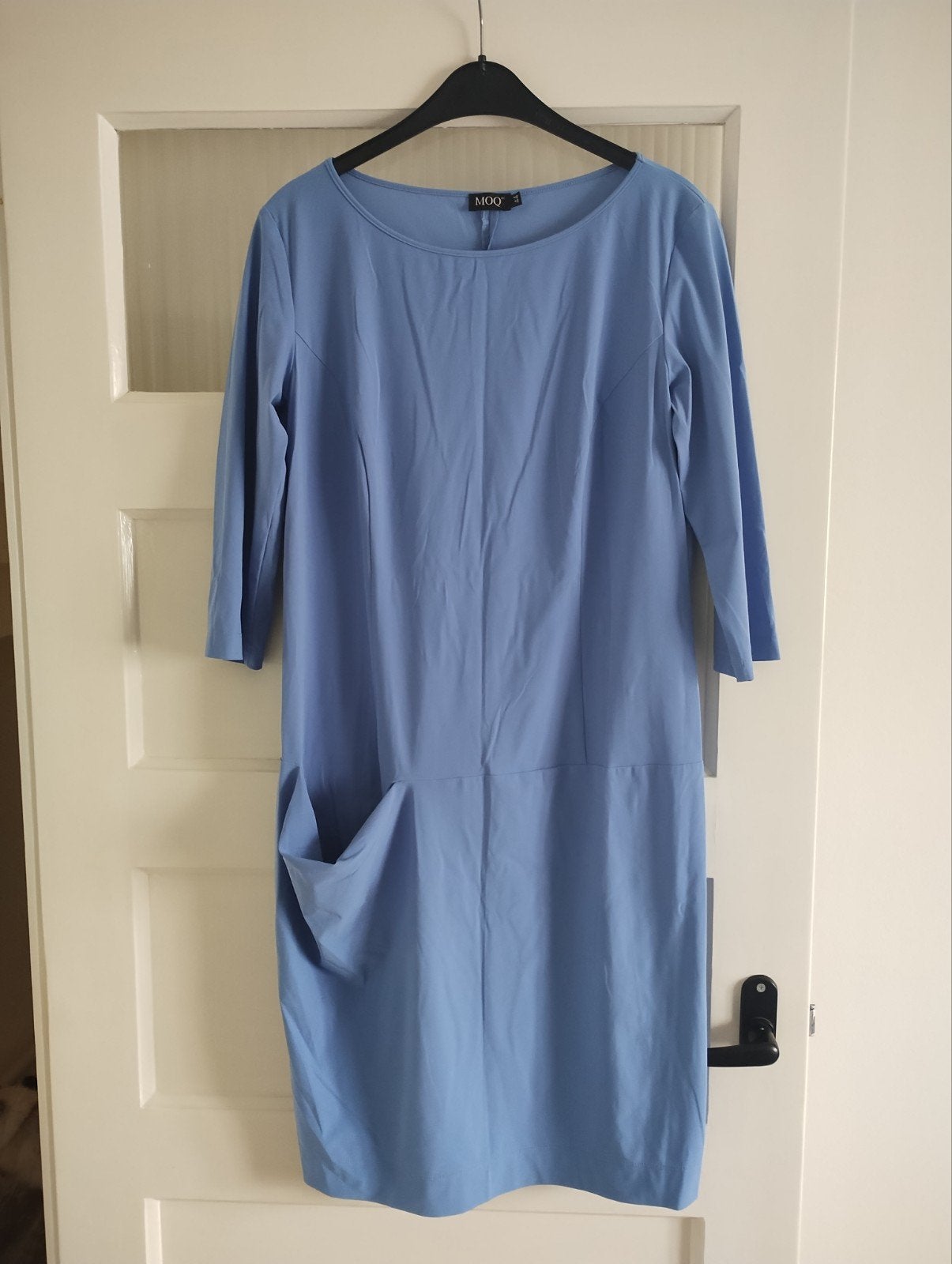 Lavendelblauwe jurk van Moq, maat 44., Blauw, Maat 42/44 (L), Moq, Ophalen of Verzenden