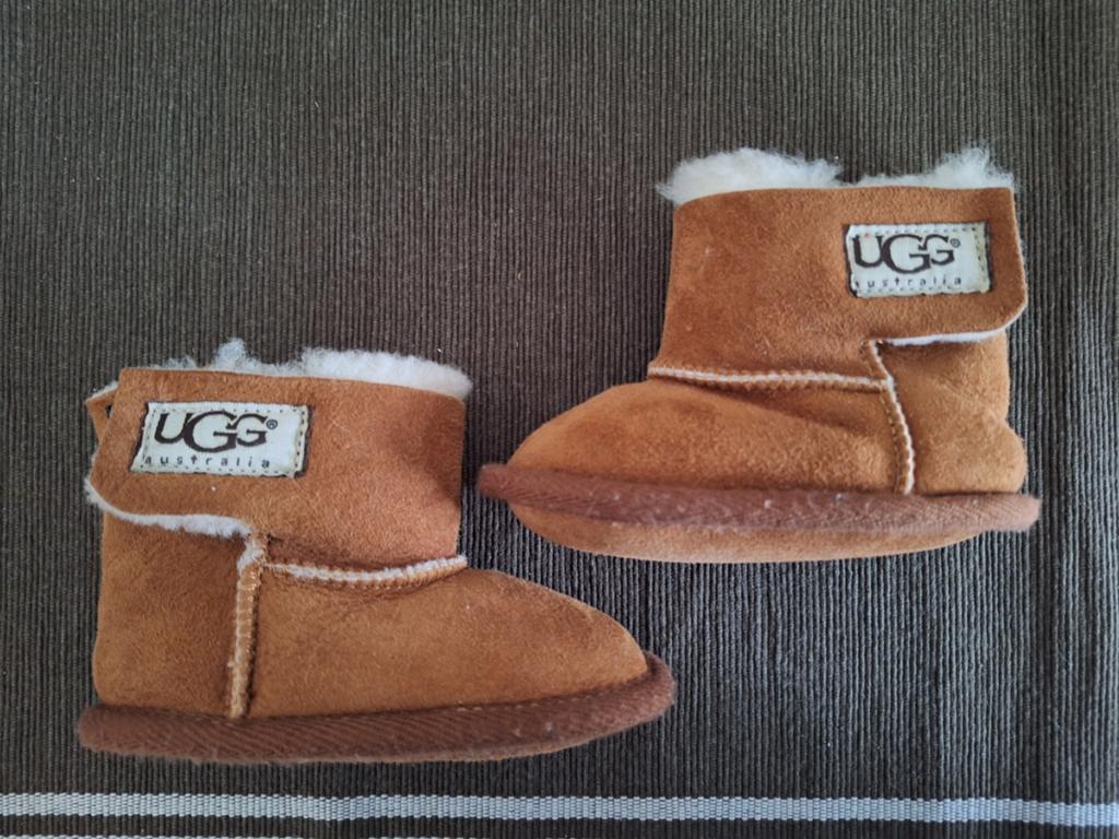 UGG Australia baby slofjes 6-12 maanden, Slofjes, UGG, Jongetje of Meisje, Ophalen of Verzenden
