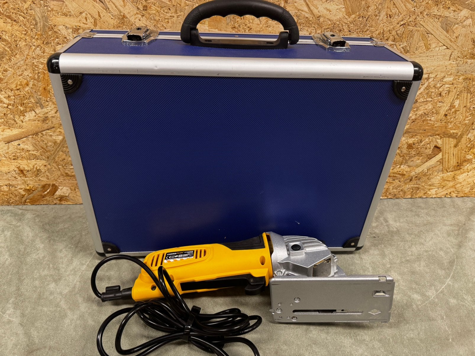 Powerplus POWX1365MB Mini Cirkelzaag Invalzaag +koffer -ReK4, Ophalen of Verzenden, Zo goed als nieuw, X, 30 tot 70 mm
