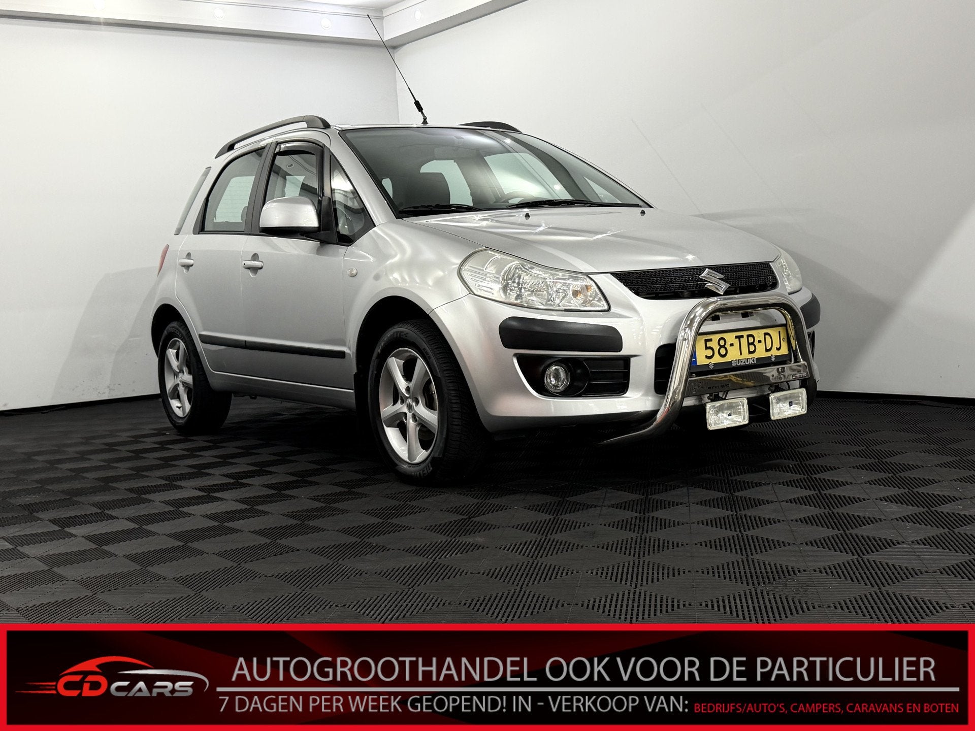 Suzuki SX4 1.6 Exclusive Clima, Navi, Mistlamp, Lichtmetalen, Auto's, Voorwielaandrijving, Gebruikt, 4 cilinders, 49 €/maand