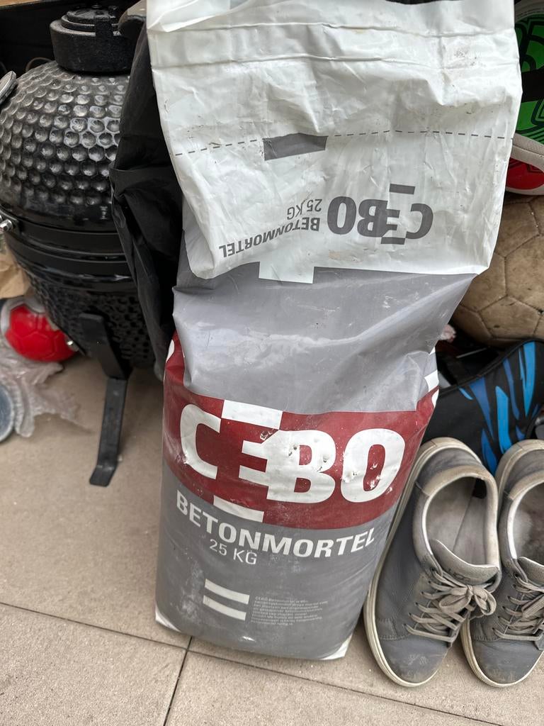 Betonmortel CEBO 25 kg - Nieuw, Doe-het-zelf en Verbouw, Overige Doe-het-zelf en Verbouw, Ophalen of Verzenden, Nieuw