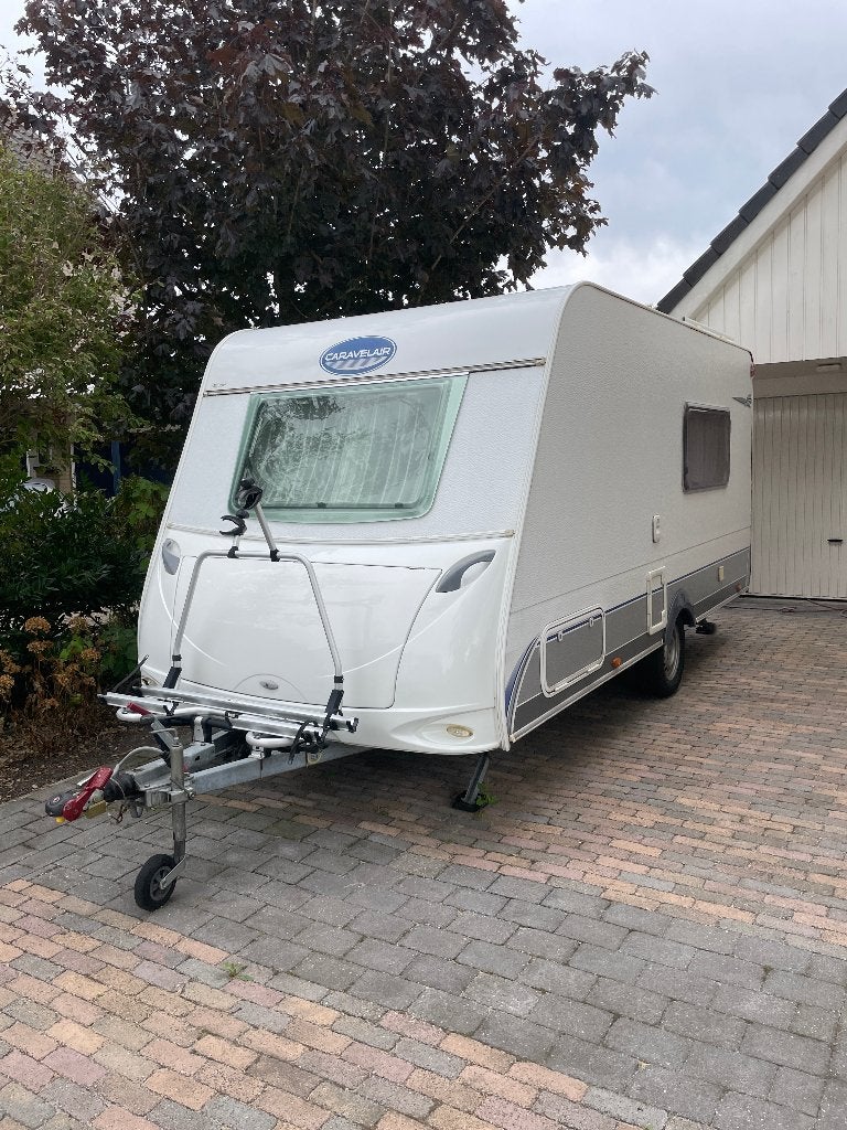 Nette caravan Caravalair Traveller 426, Caravans en Kamperen, Caravans, Luifel, Treinzit, 750 - 1000 kg, Particulier