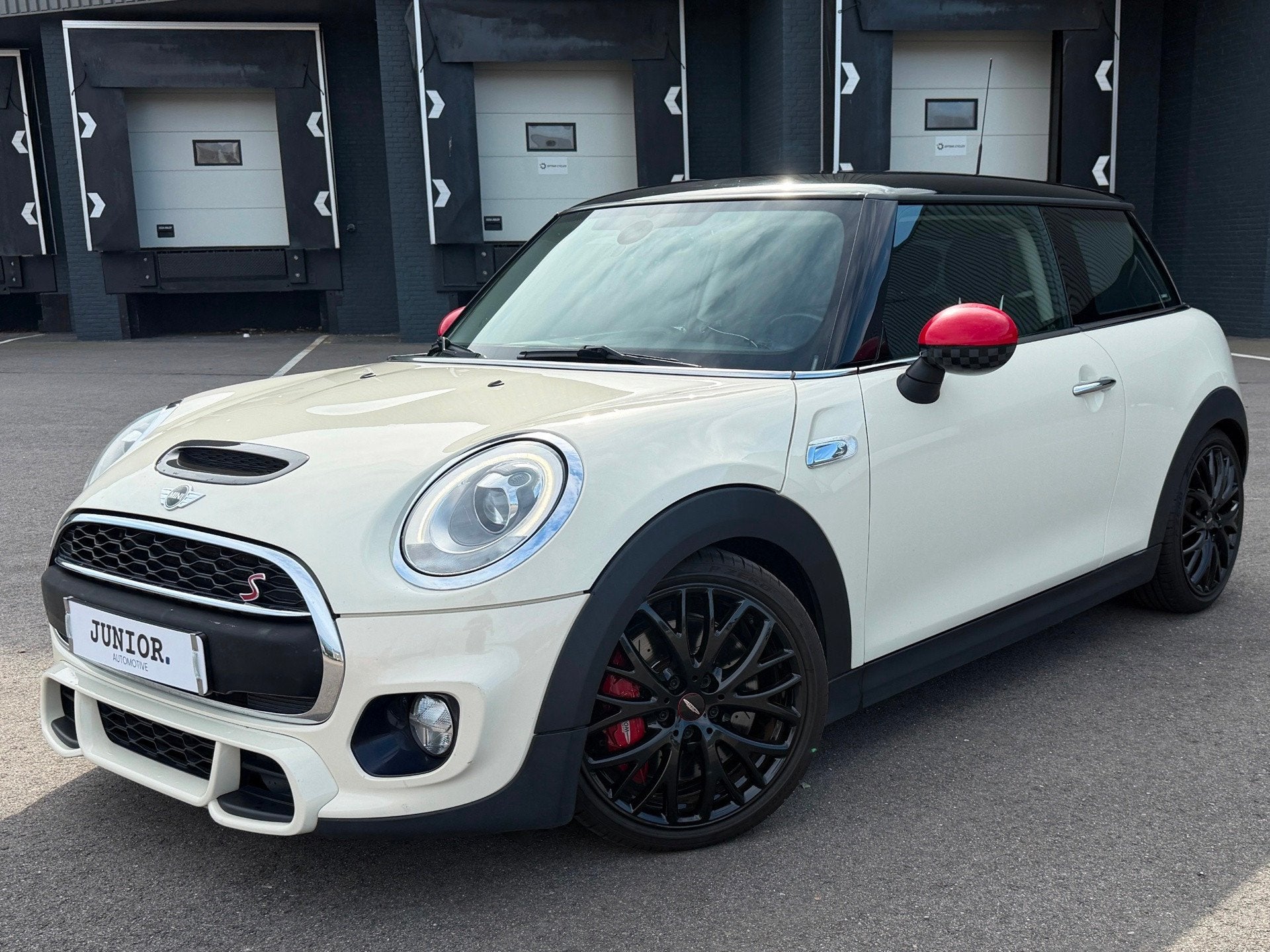 Mini 3-Deurs 2.0 Cooper S Pepper JCW/240PK/REMUS/CRUISE/CLIM, Auto's, Voorwielaandrijving, 1998 cc, Stof, Gebruikt