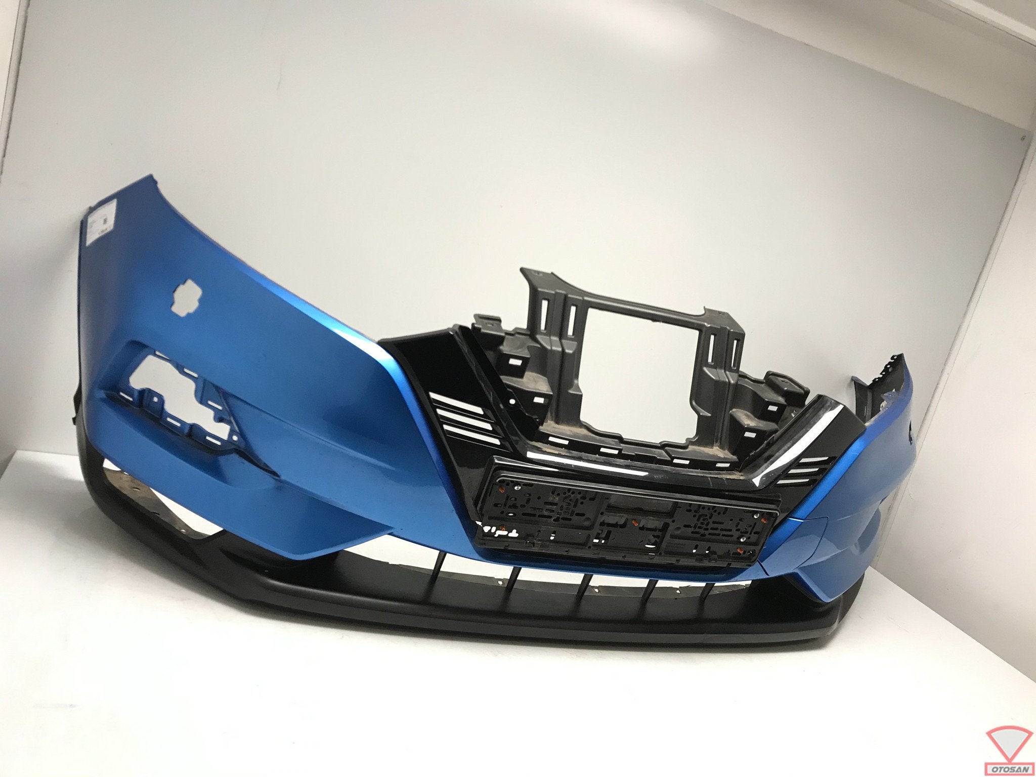 Nissan QashQai Facelift 2017-2021 voorbumper J11, Voor, Takashima 1-chome 1-1
220-8686  Yokohama, Ophalen of Verzenden, Bumper