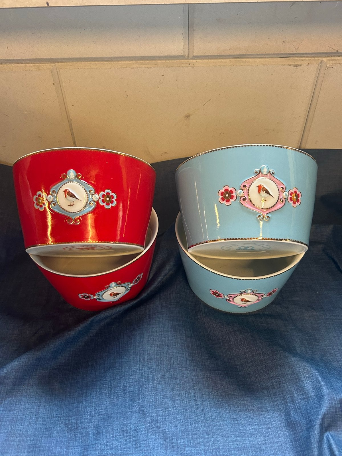 Pip Studio Love Birds kommen, rood en blauw, 18 cm, Ophalen, Gebruikt, Pip Studio, Kom(men)