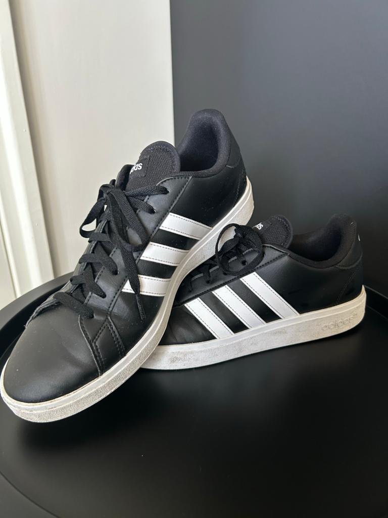 Adidas | Grand Court Casual Sneakers | Maat 46, Kleding | Heren, Schoenen, Zwart, Ophalen of Verzenden, Sneakers of Gympen, Gedragen