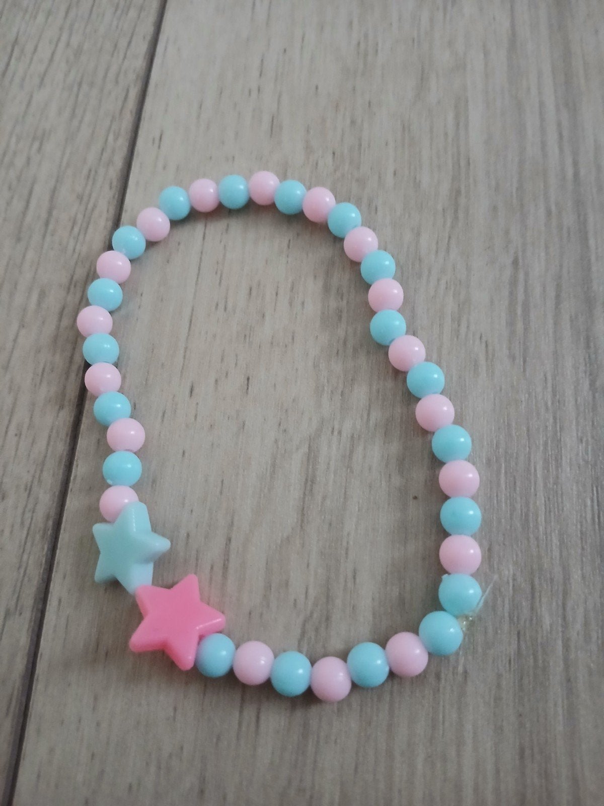 Handgemaakte Armbandjes met Blauwe en Roze Sterren, Sieraden, Tassen en Uiterlijk, Armbanden, Ophalen of Verzenden, Nieuw, Blauw