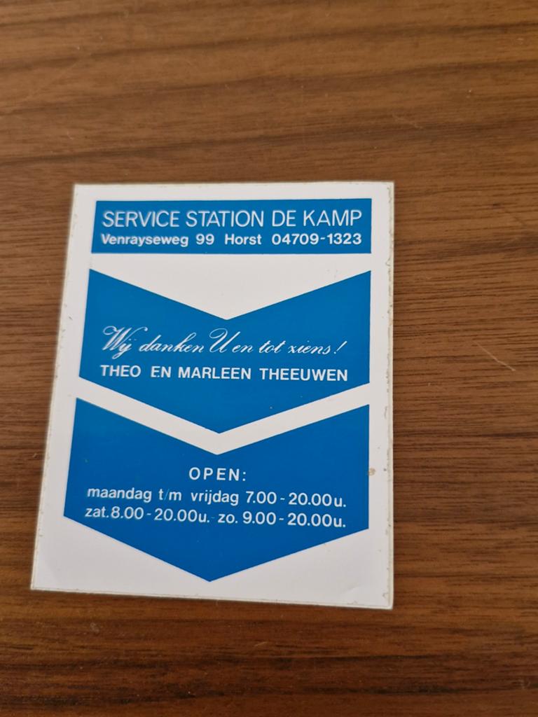8214 Vintage Sticker Service Station De Kamp Horst, Ophalen of Verzenden, Gebruikt, Bedrijf of Vereniging