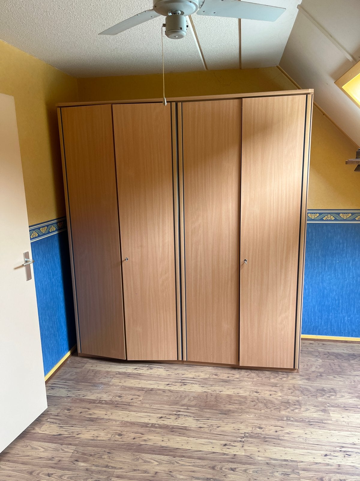 Kledingkast met planken en hangruimte, Ophalen, Gebruikt, 100 tot 150 cm, 200 cm of meer