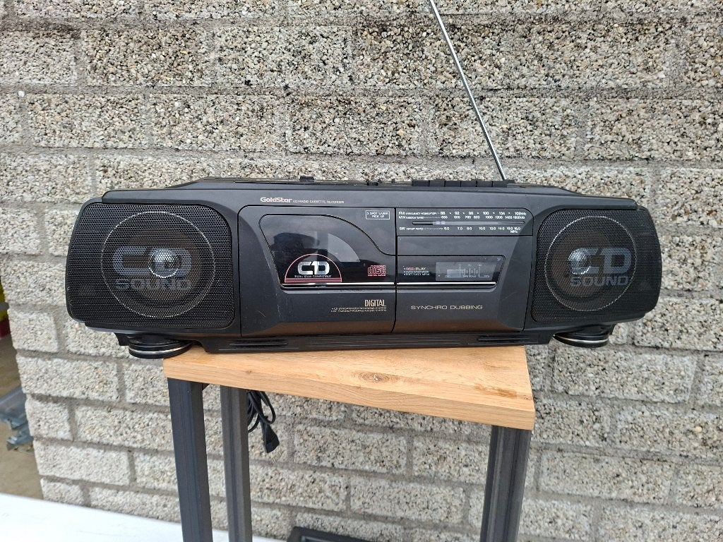 uit 1980 goldstar radio cd en cassettedeck, Ophalen of Verzenden, Gebruikt, Radio, Met cd-speler