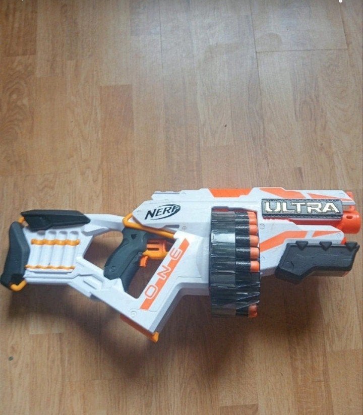 2 Nerf pistolen met grote pot pijltjes, Ophalen of Verzenden