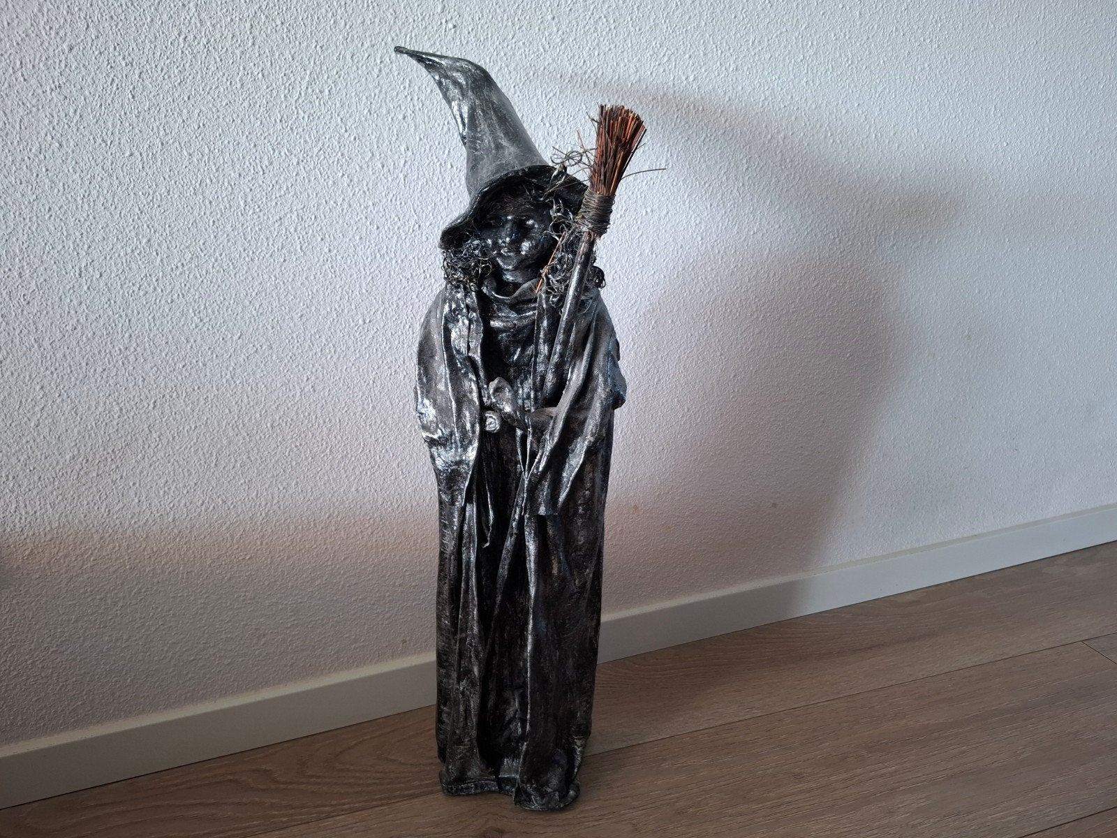 Heksenbeeld met bezem - Halloween decoratie, Ophalen, Gebruikt, Fantasy