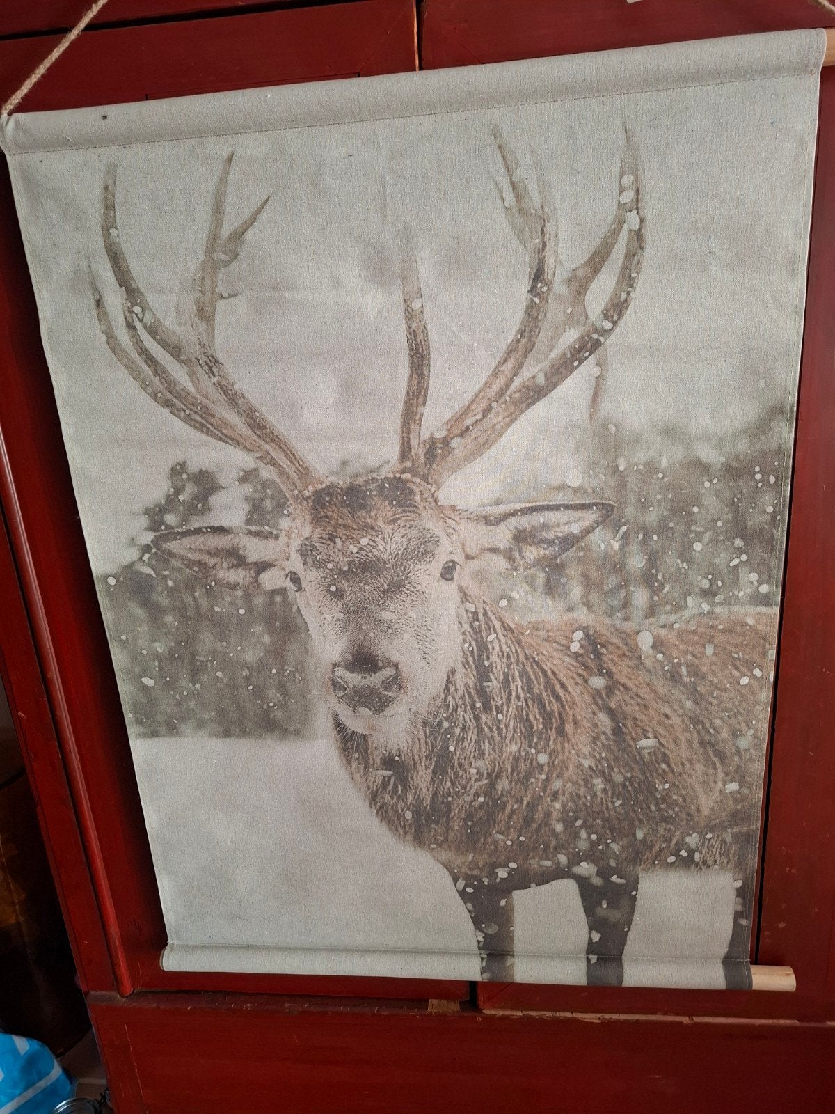 Wanddecoratie hert in de winter op doek 100x70 cm, Ophalen of Verzenden