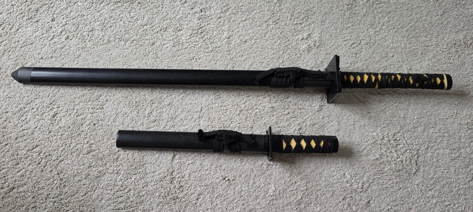 Decoratieve Ninjatō & Tanto Set met Samurai Wandsteunen, Ophalen, Zo goed als nieuw