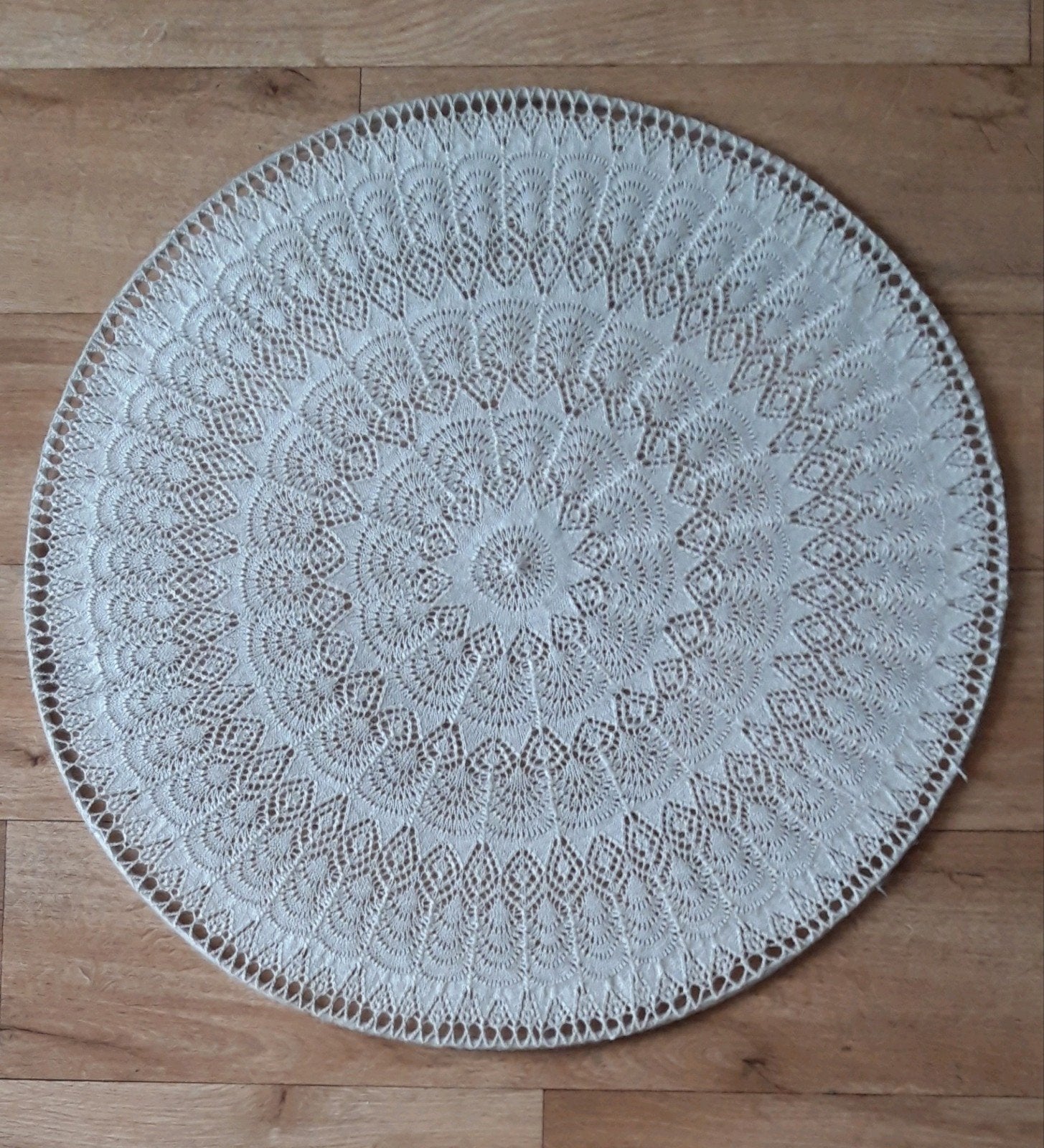 Wanddecoratie  (Mandala)  63 cm, Ophalen of Verzenden, Zo goed als nieuw, Beige