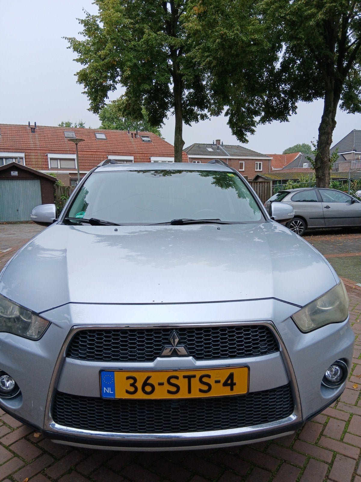 Mitsubishi Outlander 2.0 MPI 2WD CVT 2011 Grijs, Auto's, 1998 cc, Outlander, 4 cilinders, Origineel Nederlands