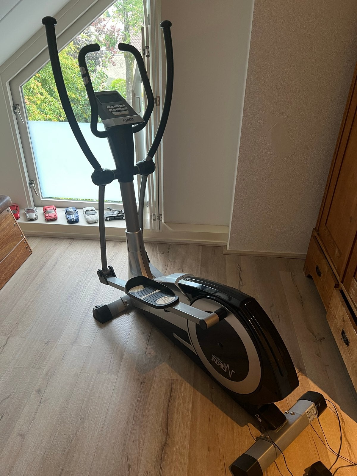 DKN Technology XC-140 Crosstrainer - Zo goed als nieuw, Ophalen, Armen, Zo goed als nieuw, Crosstrainer