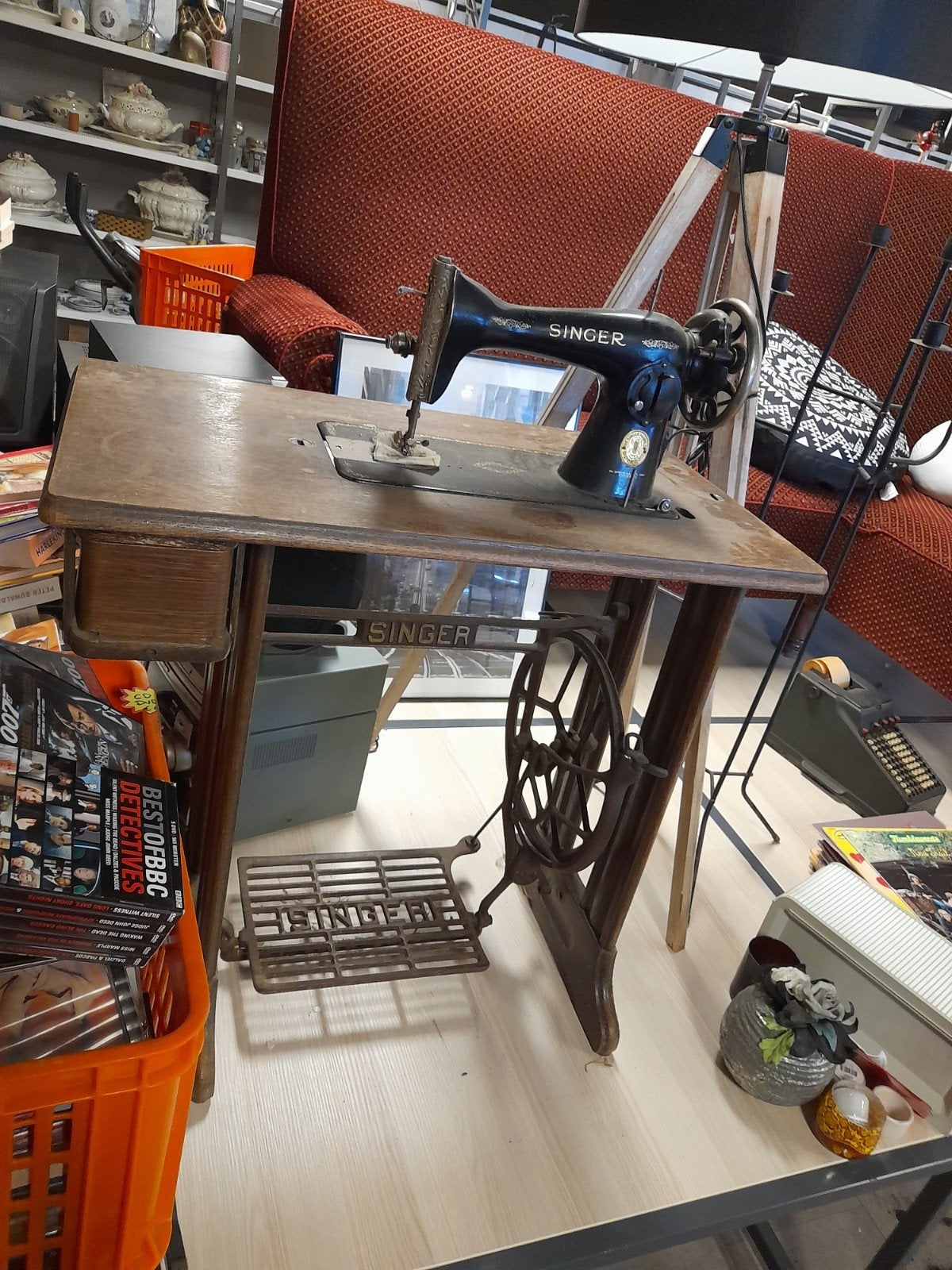 Antieke Singer Naaimachine met Tafel, Ophalen