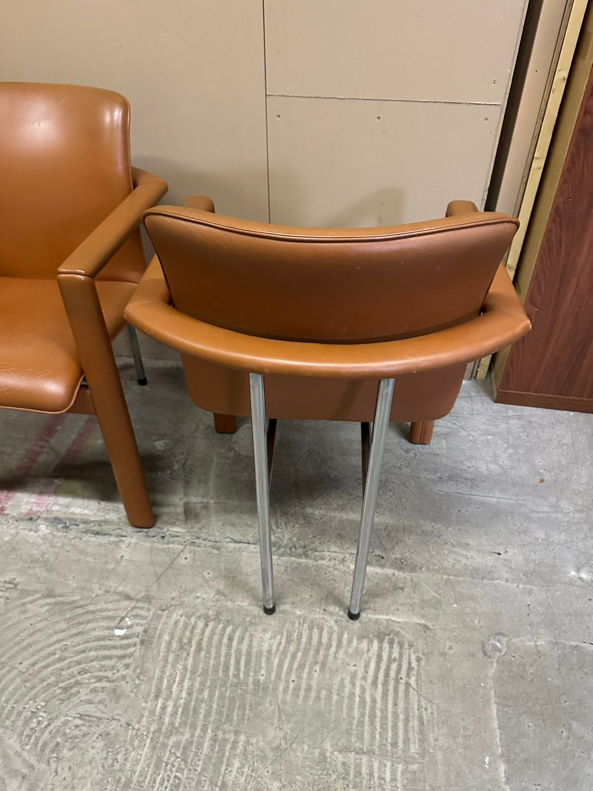 2 leolux stoelen leer met metaal, Leolux, Leolux, Zwart, Design