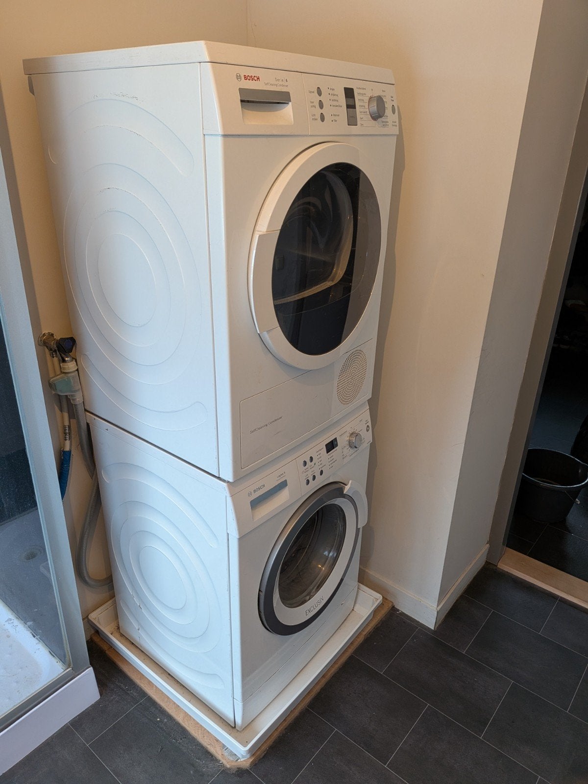 Bosch wasmachine en wasdroger, Ophalen, 1200 tot 1600 toeren, Gebruikt, 8 tot 10 kg