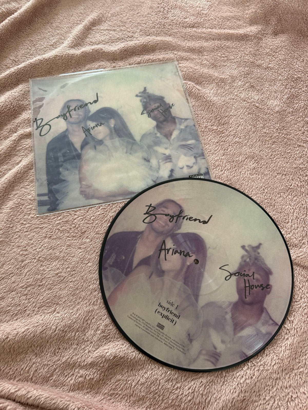 Ariana Grande ft Social House - Boyfriend Picture Disc Vinyl, Pop, 7 inch, Ophalen of Verzenden, Zo goed als nieuw