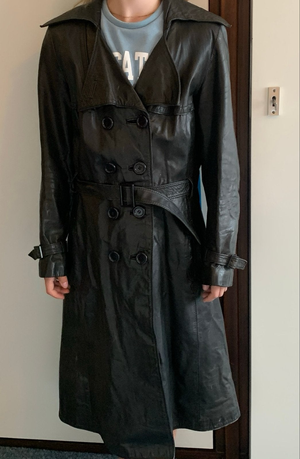 Vintage Zwarte Leren Trenchcoat Dames Jaren '70, Ophalen of Verzenden, Gedragen, Maat 38/40 (M), Zwart
