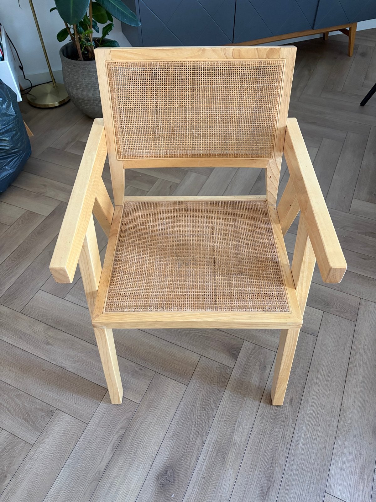 Stijlvolle houten stoel met rotan zitting en rugleuning, Ophalen, Overige kleuren, Zo goed als nieuw, Eén
