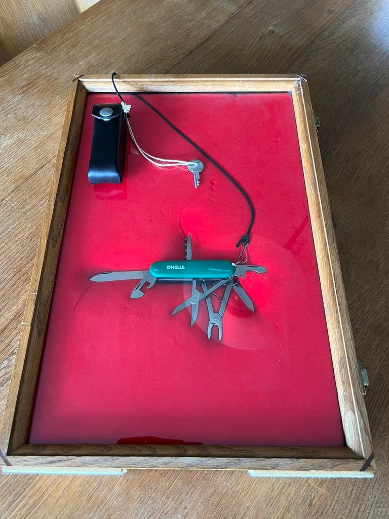 Uniek Zeldzaam Noors Zakmes HELLE Collectors Item in kastje, Ophalen of Verzenden