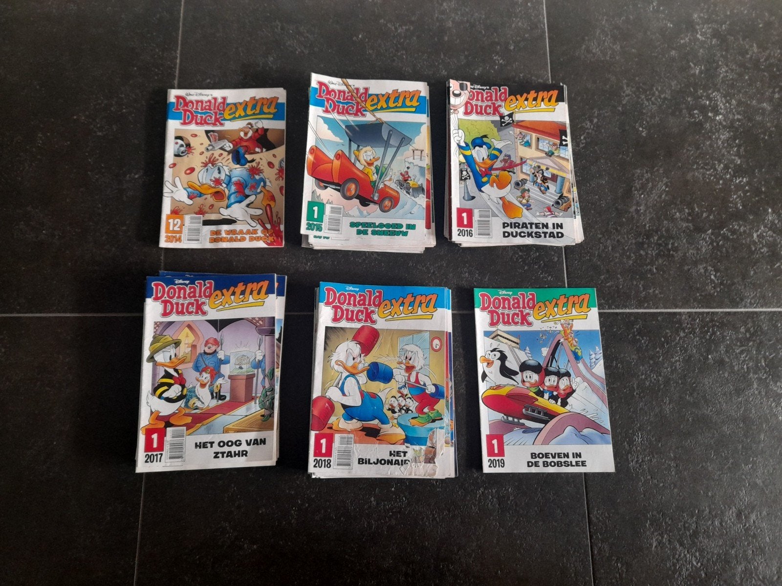 Donald Duck Extra stripboeken - Diverse jaargangen, Boeken, Meerdere stripboeken, Ophalen of Verzenden, Gelezen