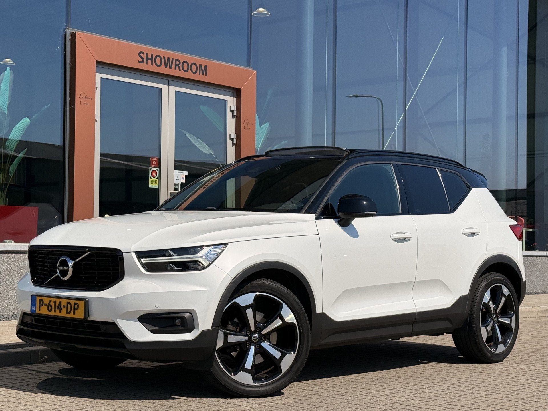 Volvo XC40 2.0 T5 AWD R-Design | Harman Kardon | Pano | ACC, Automaat, Dealer onderhouden, Gebruikt, 4 cilinders