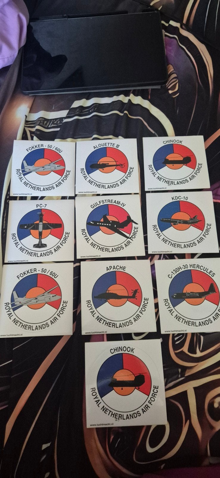 10 Luchtmacht stickers: Chinook, Fokker, PC-7, Apache, etc., Verzamelen, Militaria | Algemeen, Ophalen of Verzenden, Luchtmacht