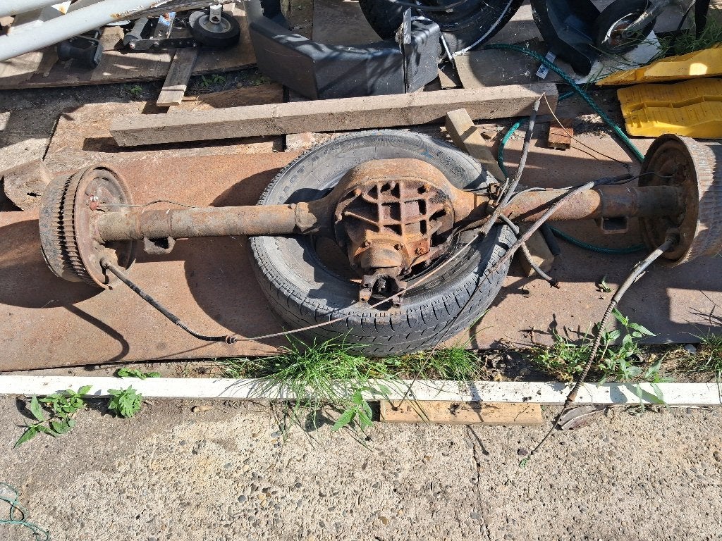 Originele Ford 8-inch Achteras –  '67-'73 (Code: WZC-F), Ophalen, Gebruikt, Amerikaanse onderdelen