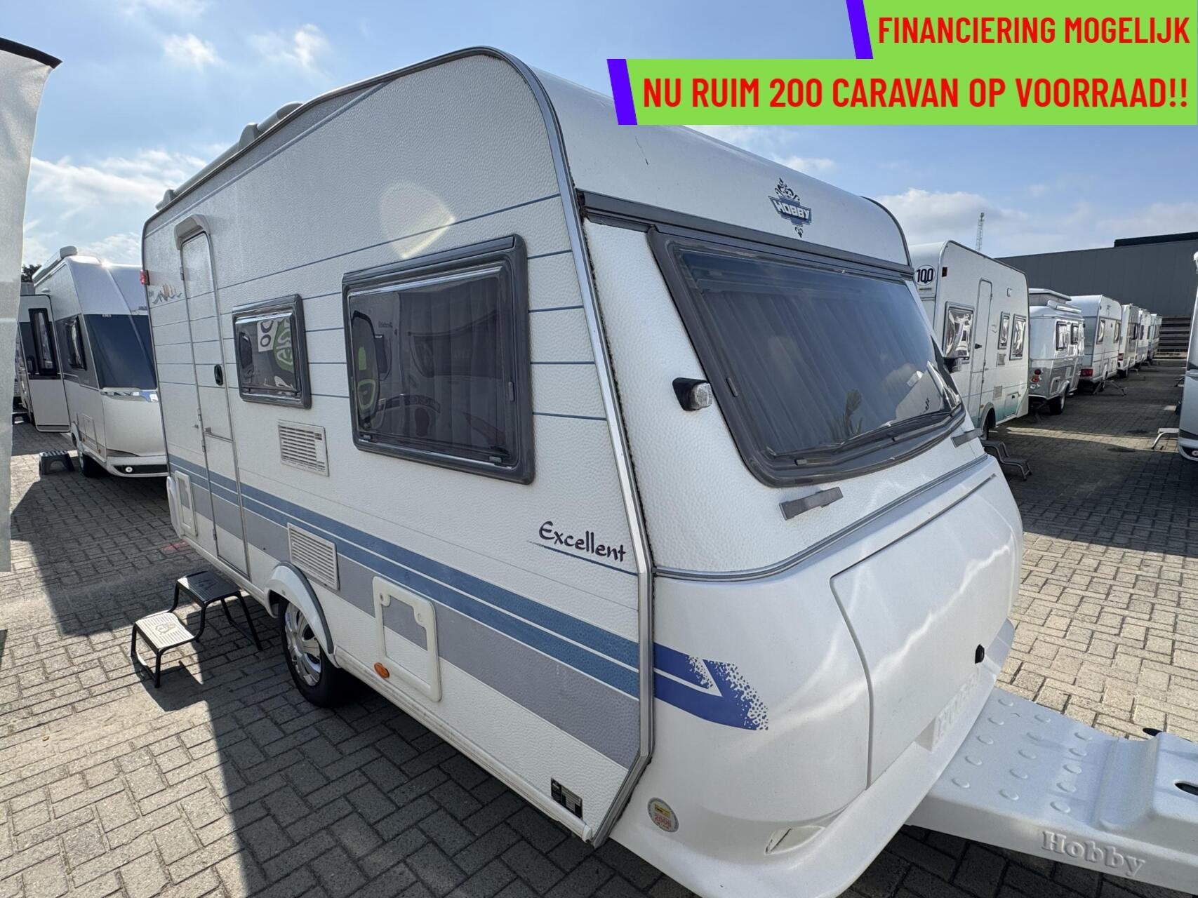 Hobby EXCELLENT 400 SF, DWARSBED, TREINZIT, VOORTENT, Hobby, Bedrijf, Treinzit, 750 - 1000 kg