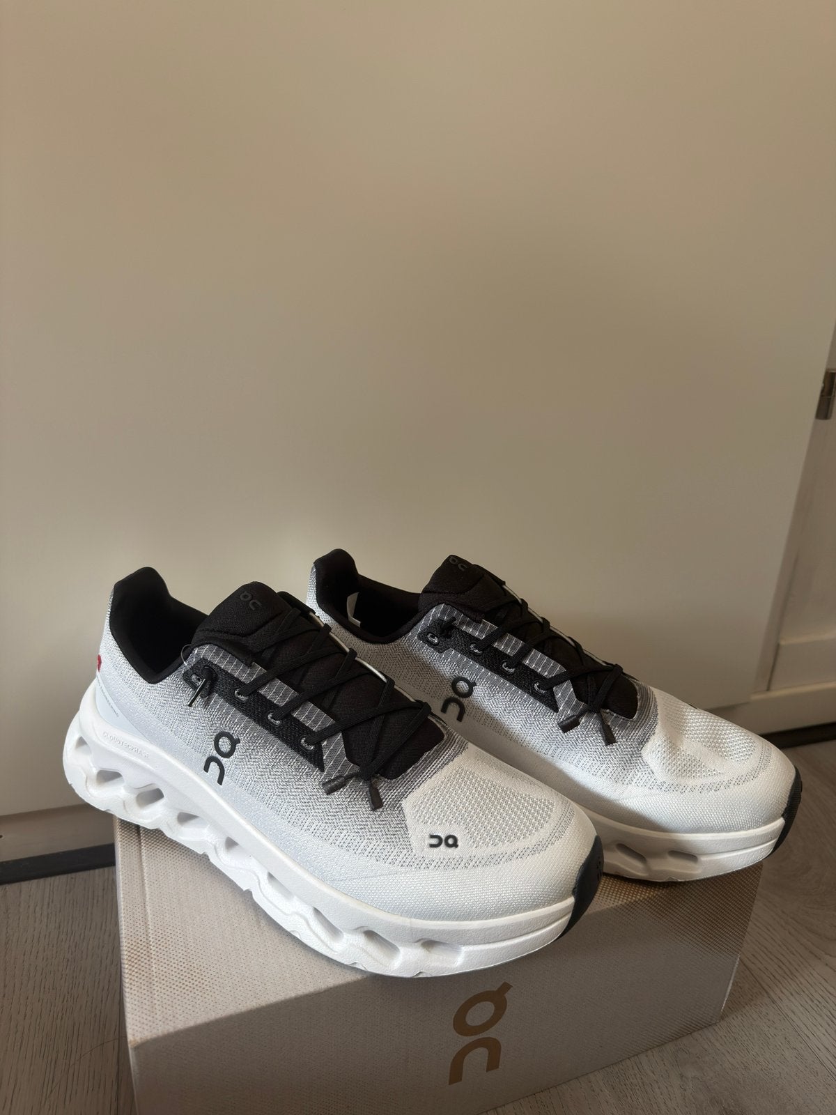 On Cloud sneakers maat 45, Kleding | Heren, Ophalen of Verzenden, Zo goed als nieuw, Wit