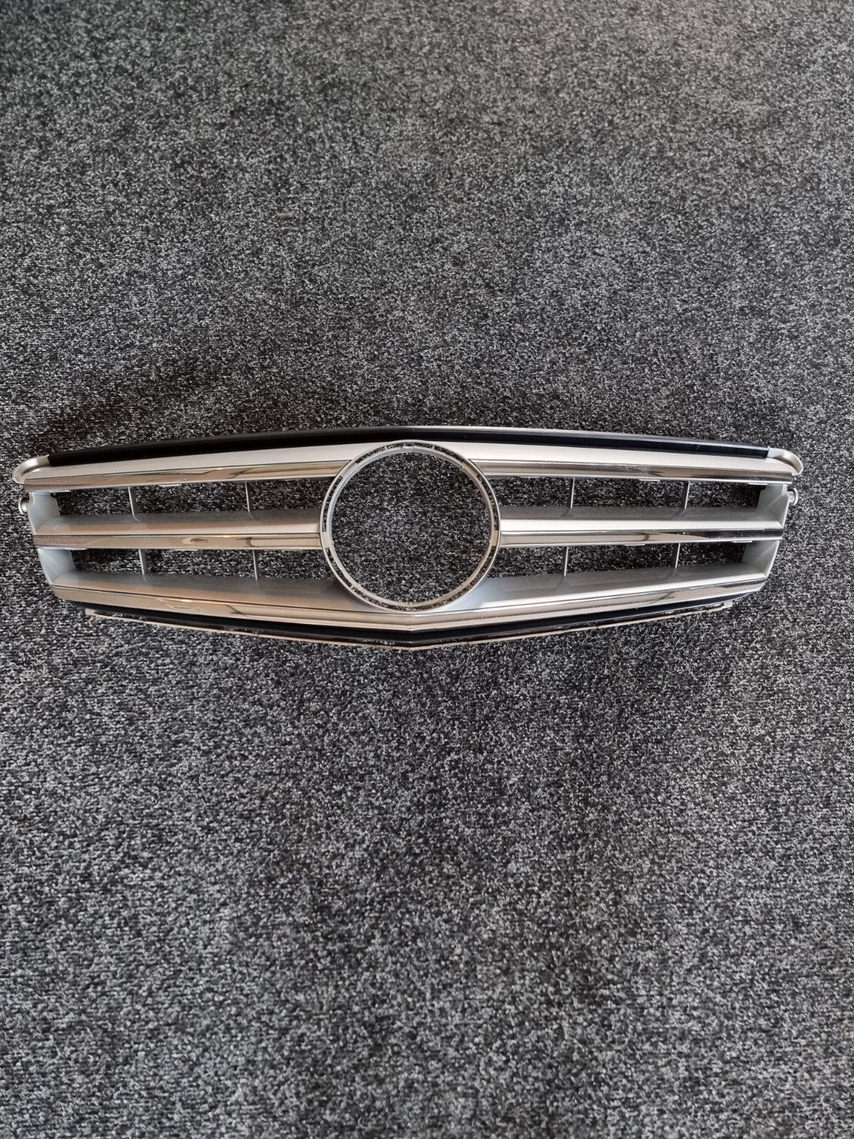 Mercedes grill  c klass w204, Ophalen, Motorkap