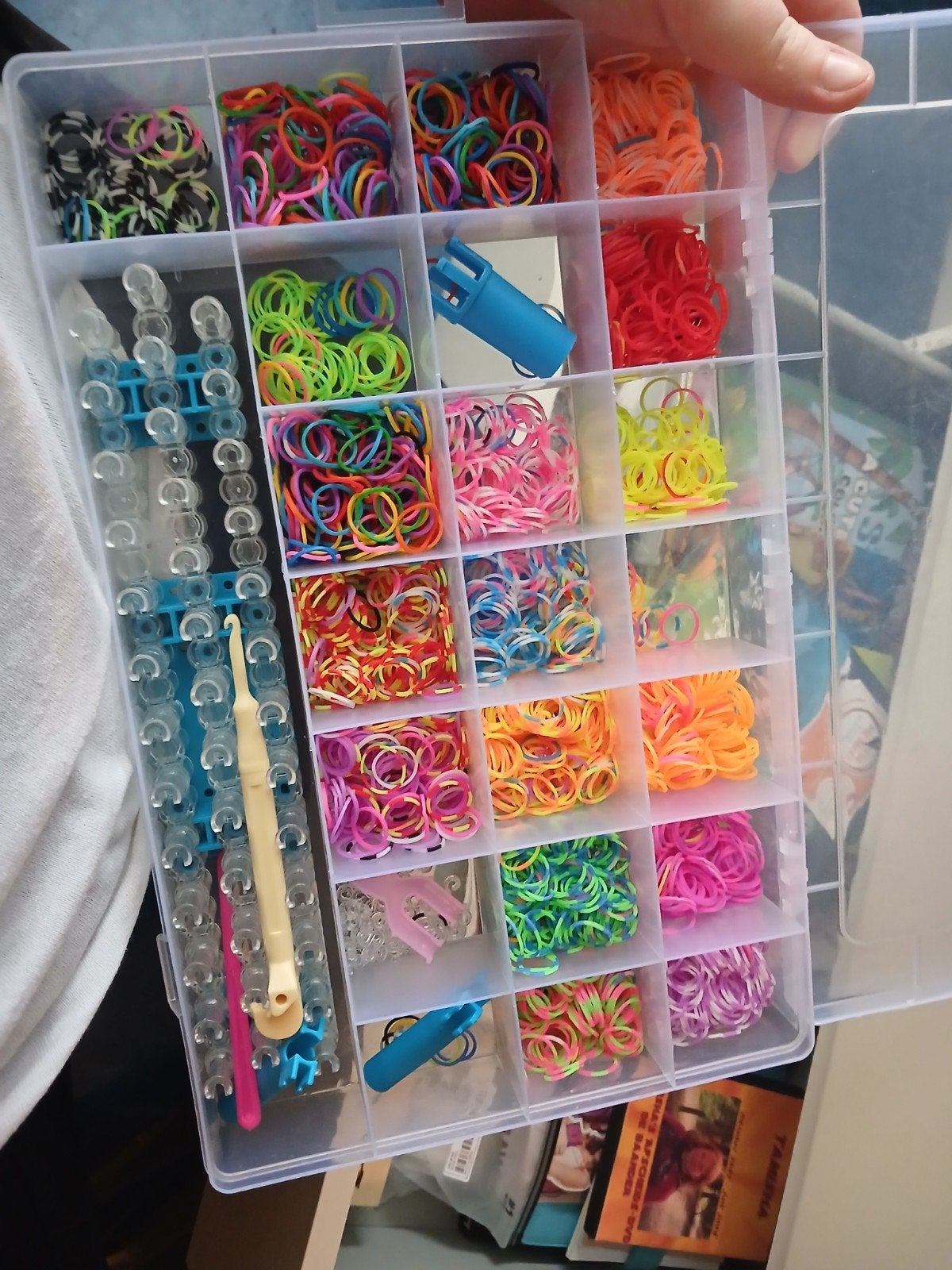 Grote set Loom elastiekjes met weefraam en accessoires, Ophalen, Meerkleurig, Zo goed als nieuw, Educatief