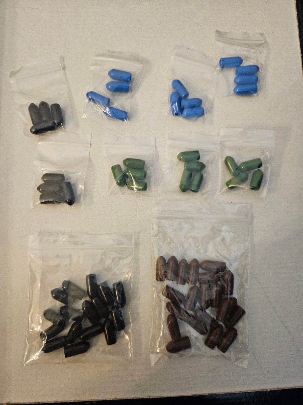 Te koop  schoentjes voor surinaamse kooien, Ophalen, Hout, Vogelkooi