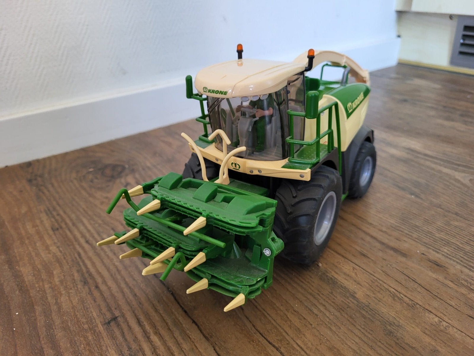 siku krone big x 580 mais hakselaar 1:32, Ophalen of Verzenden, Zo goed als nieuw, Tractor of Landbouw, SIKU