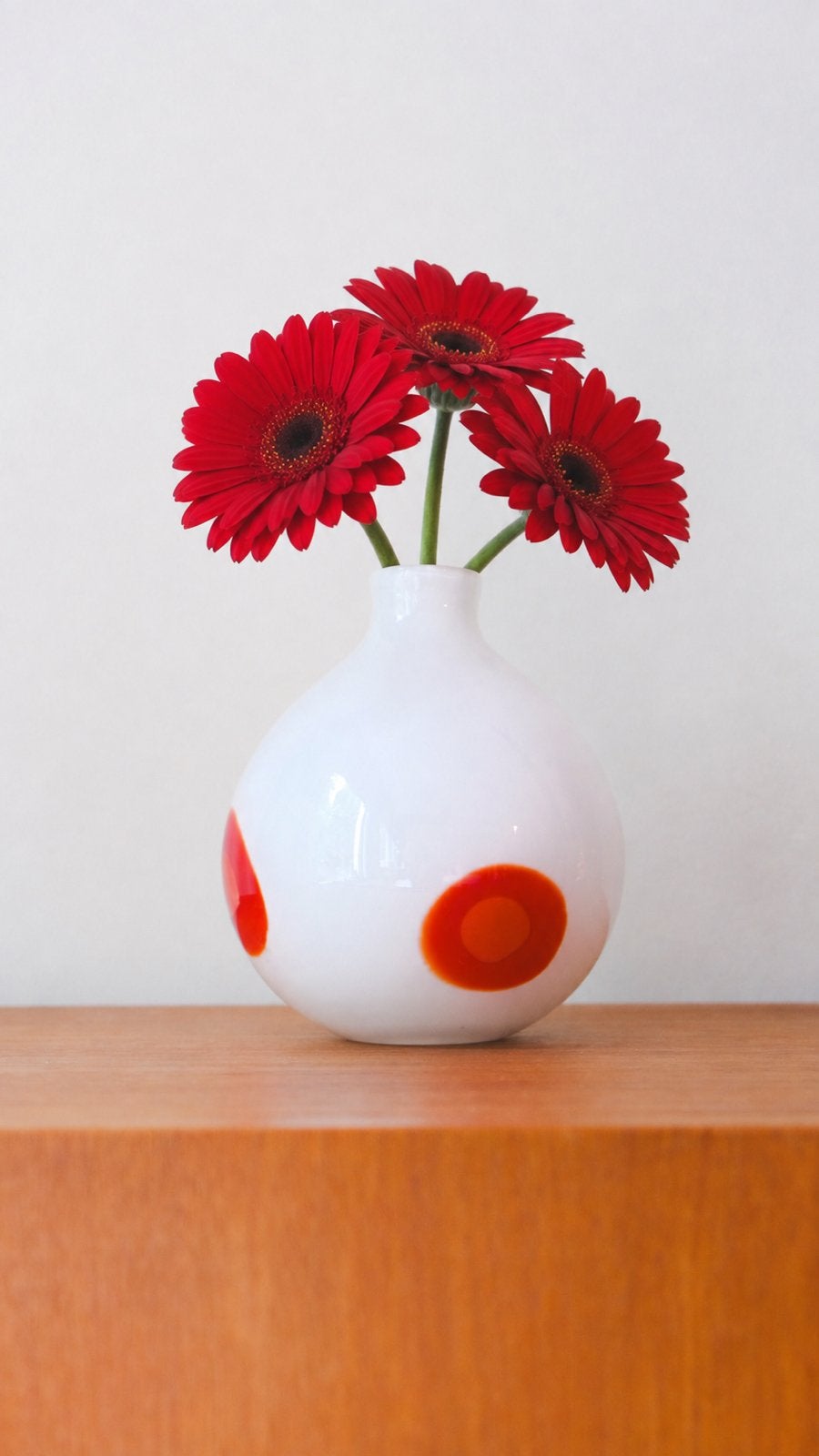 Opaline vaasje wit met rood, Ophalen of Verzenden, Zo goed als nieuw, Rood