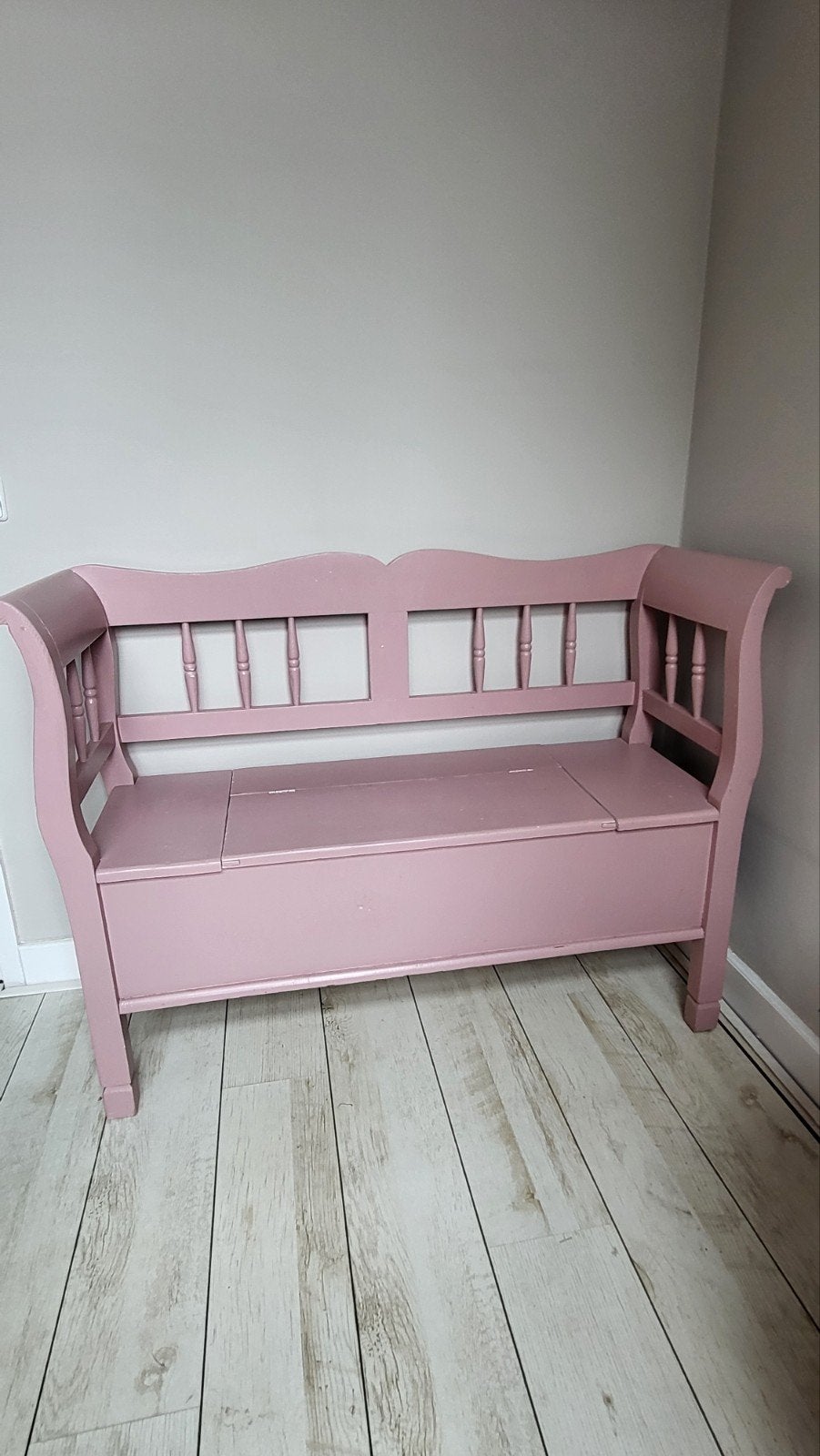 Roze houten bankje met opbergruimte, klepbankje, super zoet!, Ophalen of Verzenden