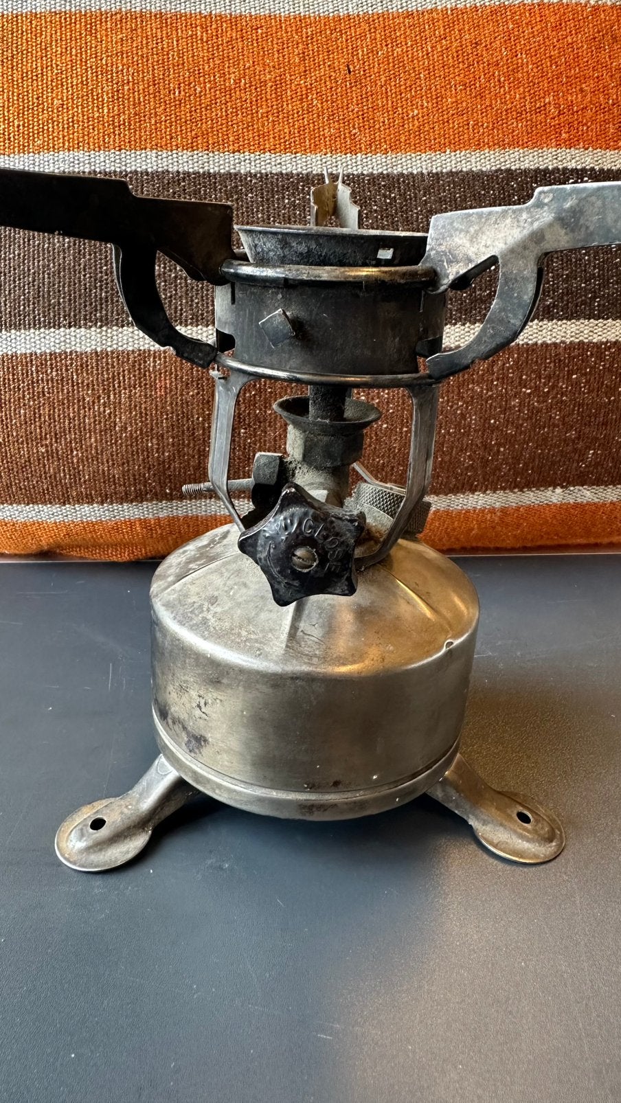 US Army M-1942 MOD Benzinebrander (Coleman, 1945) - WWII, Coleman, .com, Gebruikt, Man strast