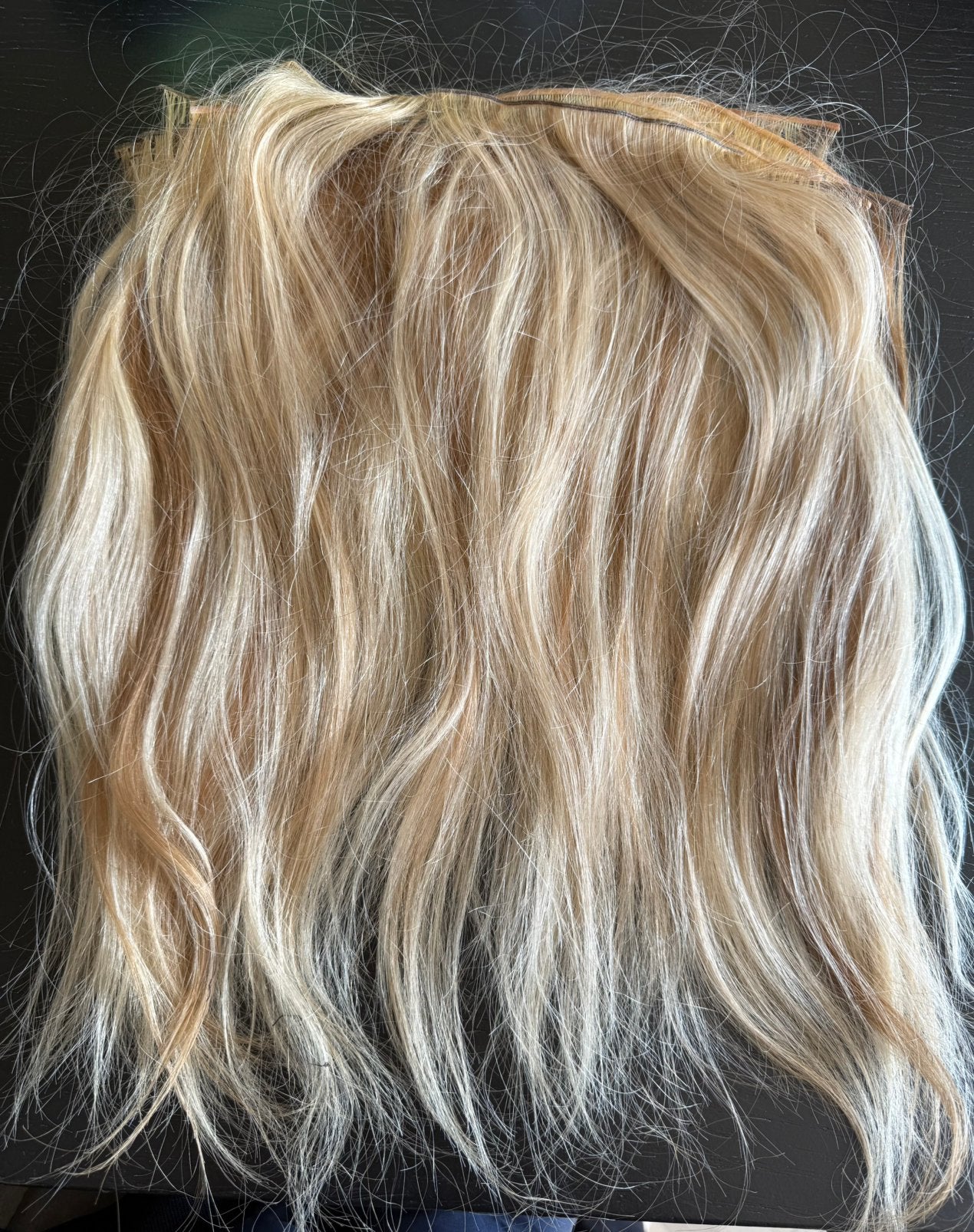 Laura zeeuwen haarextensions blond highlights weft weave, Ophalen of Verzenden, Gebruikt, Pruik of Haarverlenging