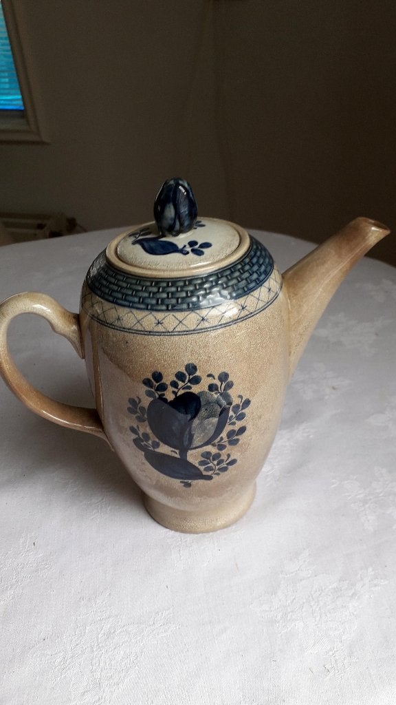 ROYAL COPENHAGEN KOFFIEPOT (AFB: TRANQUEBAR) ROND 1900, Antiek en Kunst, Antiek | Servies los, Ophalen of Verzenden